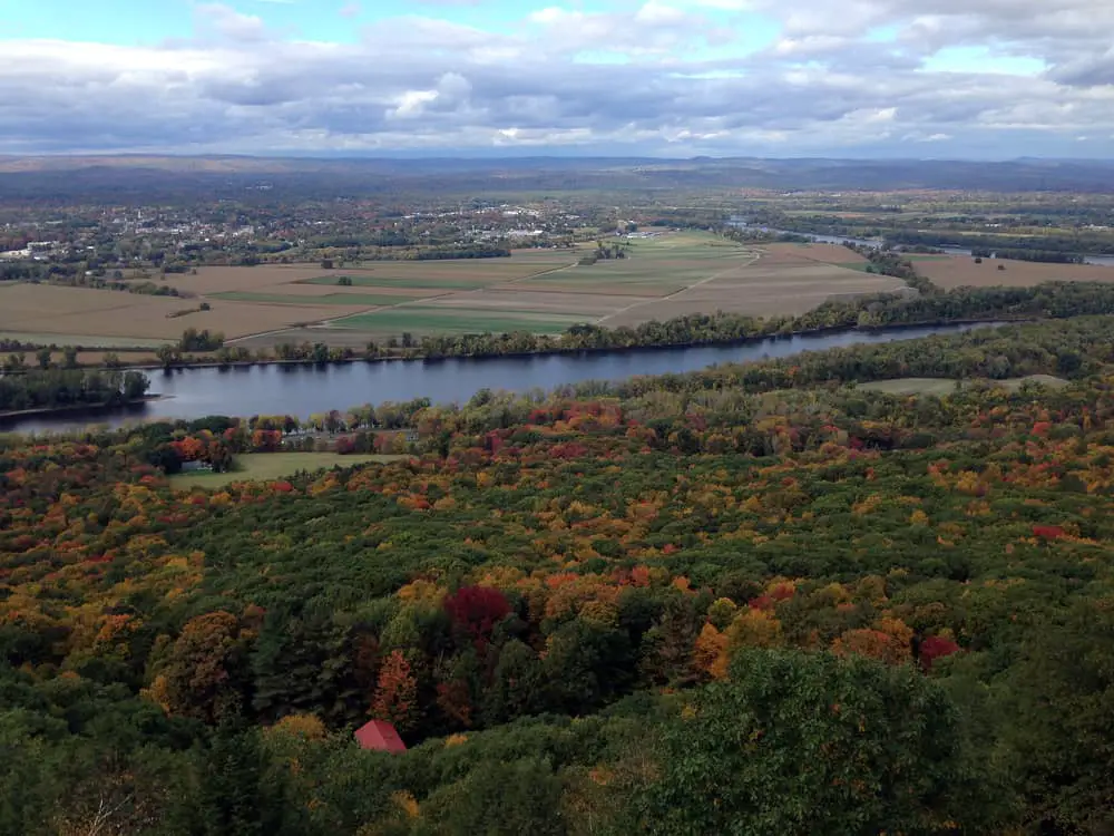 Mount Holyoke, Hadley