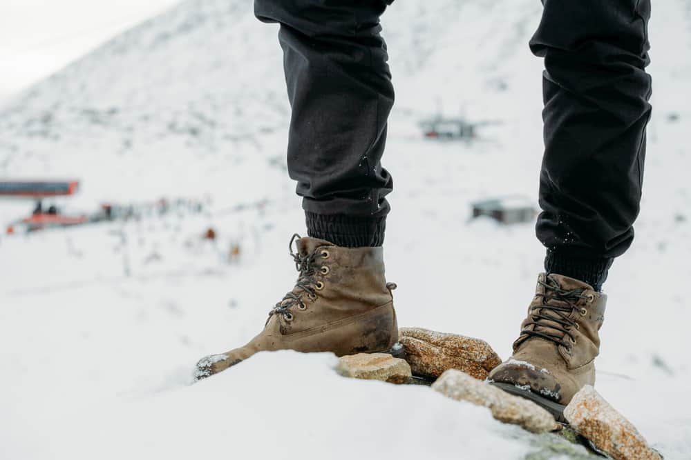 Types of hiking boots that work best for snow