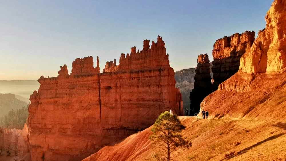 Hiking Bryce canyon is difficult