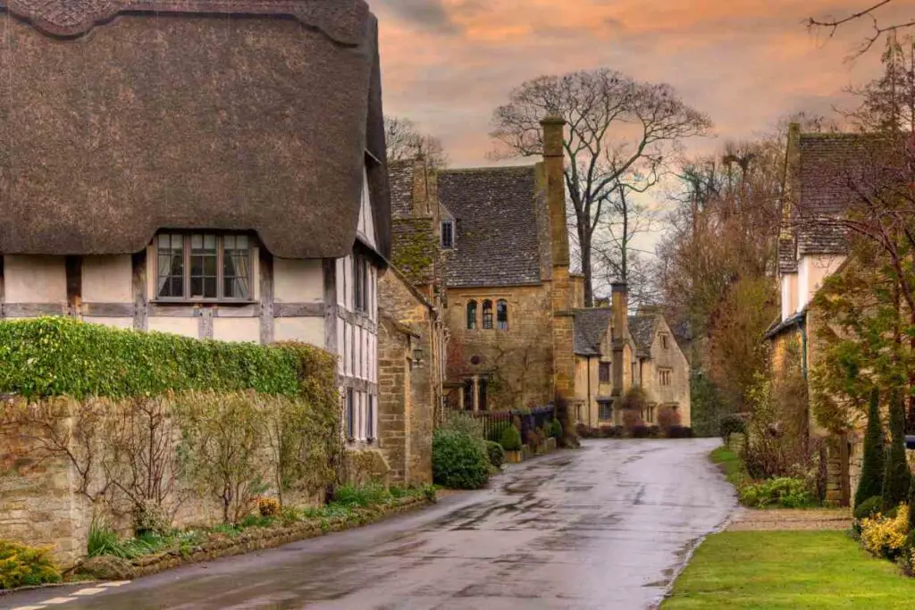 length Cotswold Way