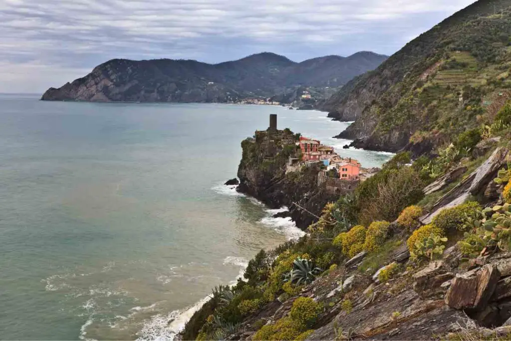 Vernazza Cinque Terre hiking Italy