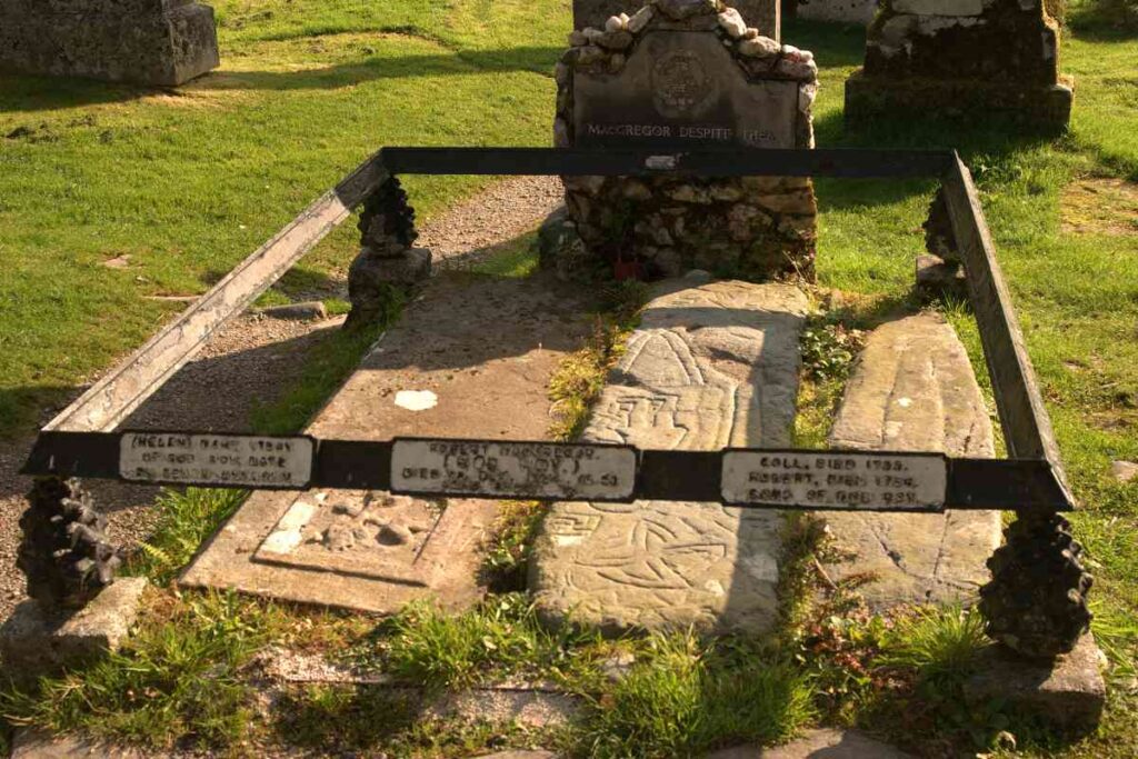 Rob Roy Macgregor's grave