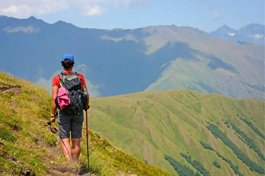 safety hiking vs mountaineering