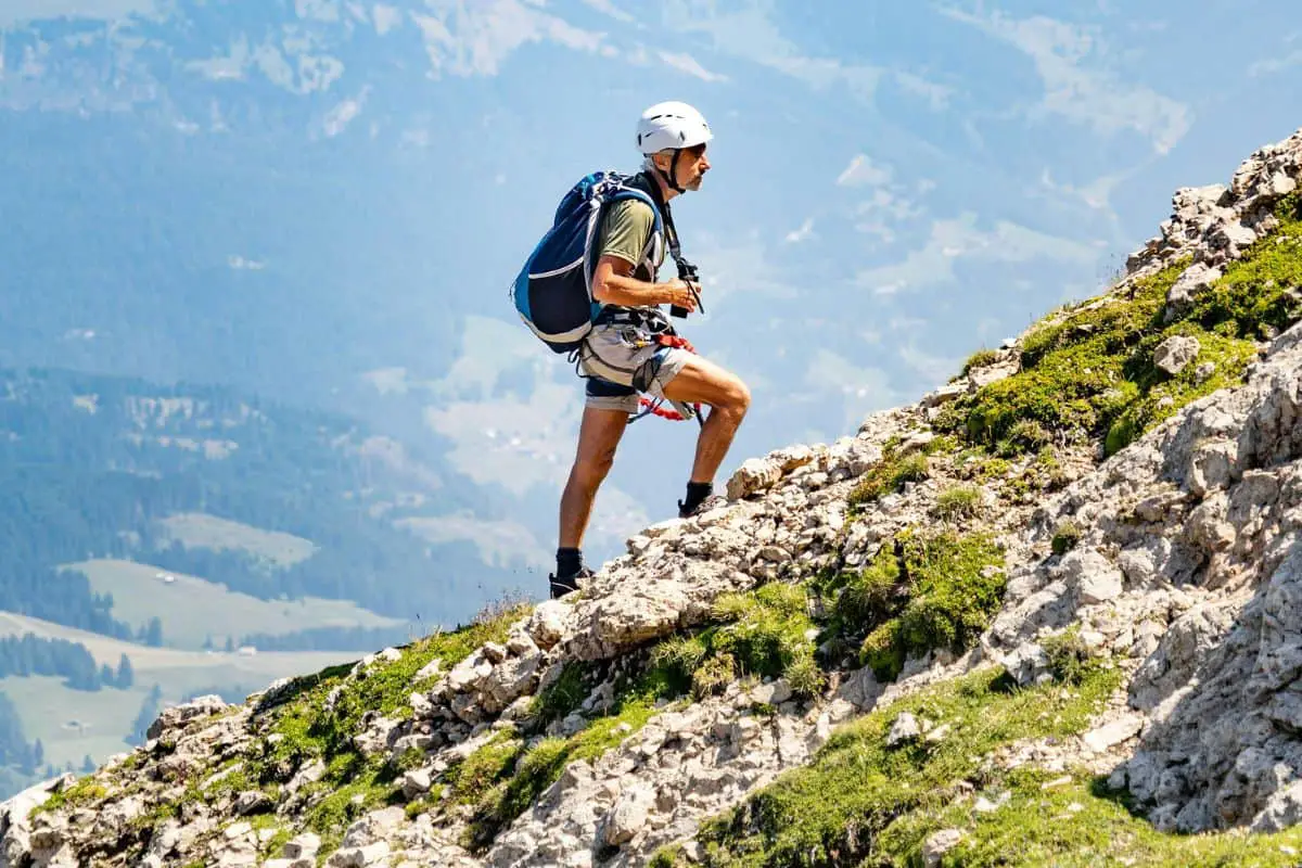 how to strengthen knees for hiking